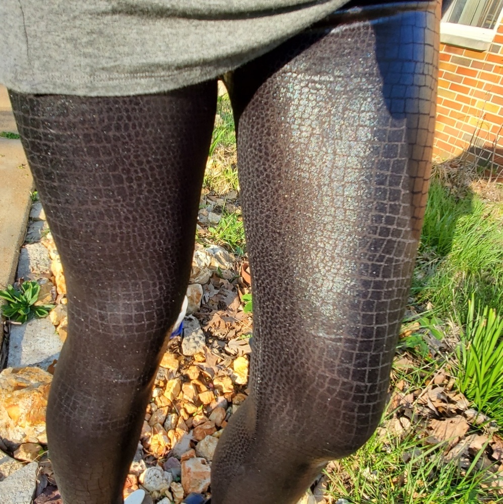 Sexy Giraffe Lux Faux Leather Stretchy Leggings!♡♡ - Picture 8 of 8